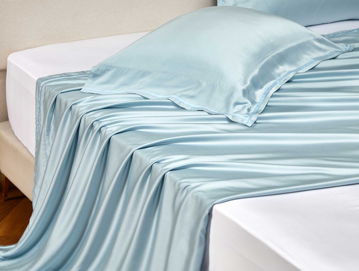 Frictionless Liquid-Silk Touch