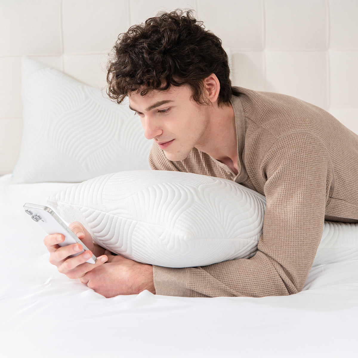 Luna™ Adjustable Crescent Memory Foam Pillow
